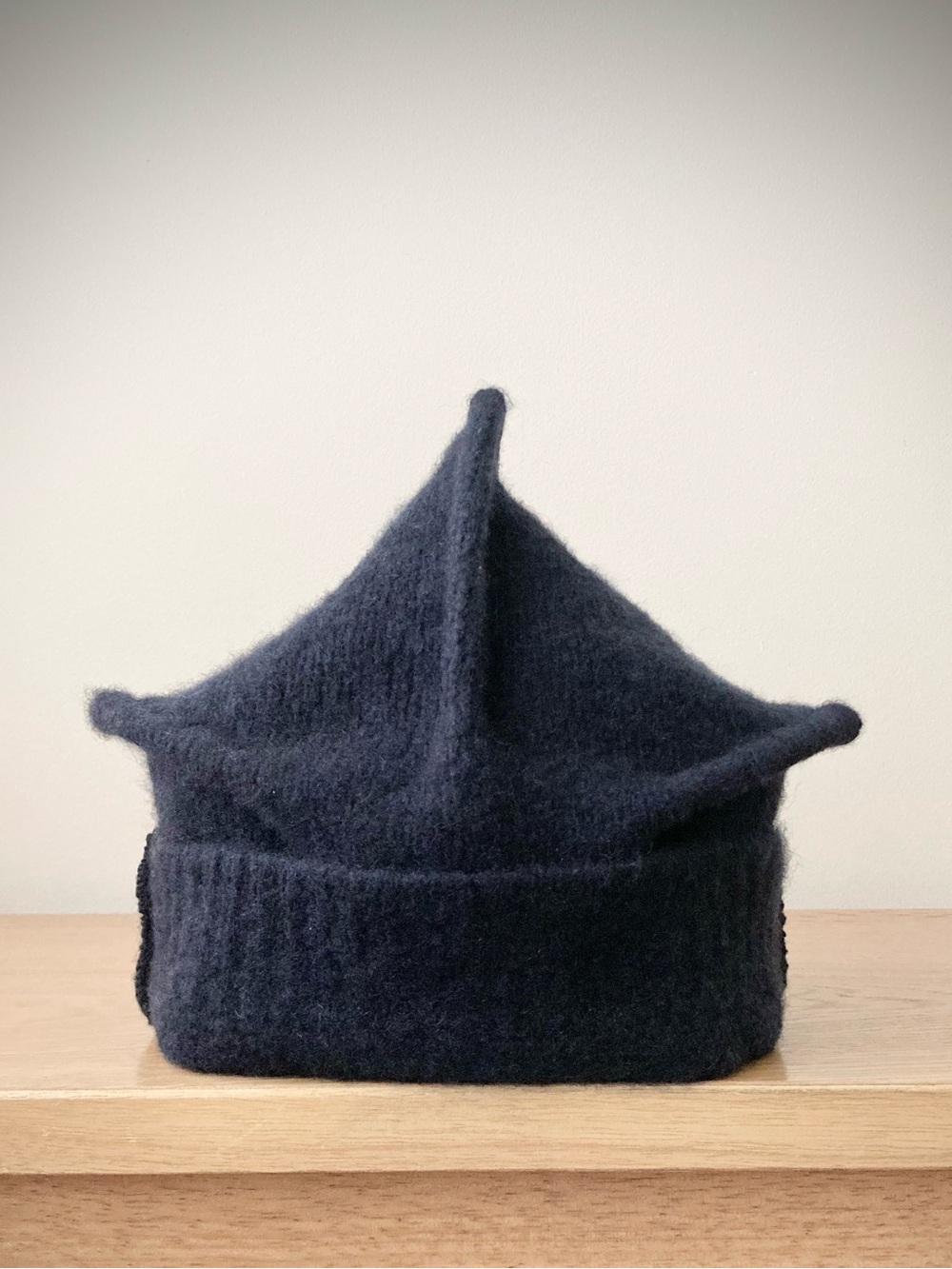 joodito origami crown 100% cashmere sweater hat bucket beanie cap dark blue